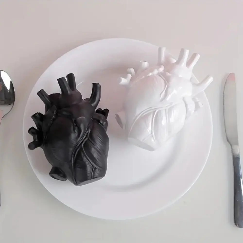 Creative Heart Shaped Vase 5 Colors Anatomy Themed Heart Vase Resin Figurine Ornament Sculpture Flower Vessel Desktop Display
