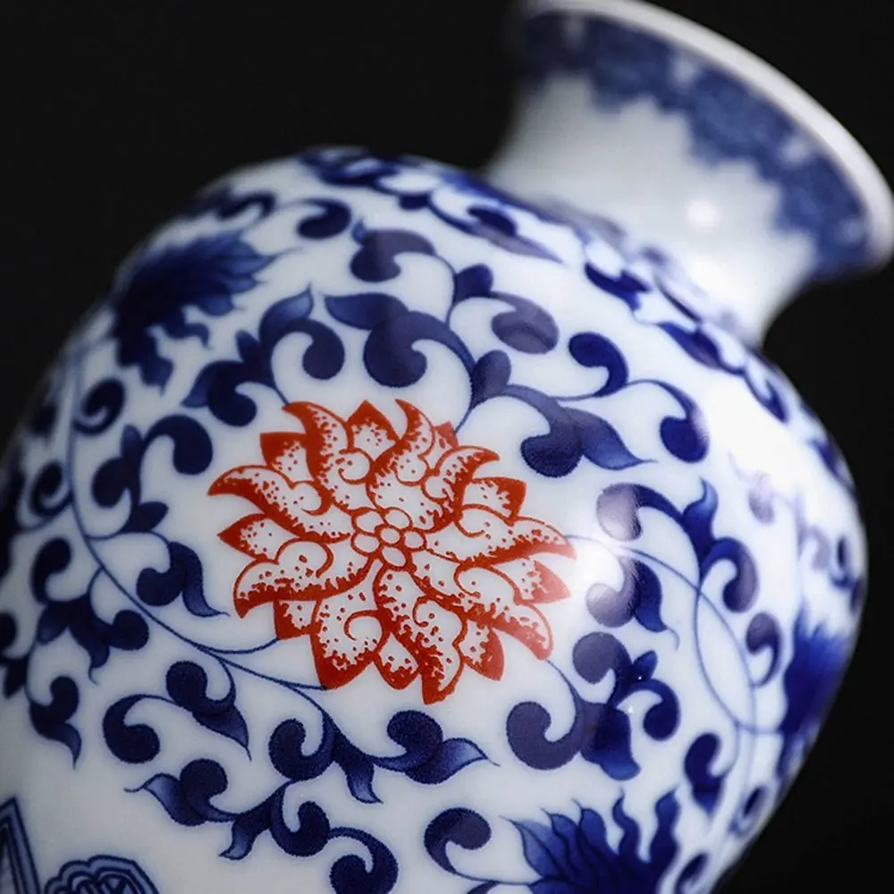 Blue and White Small Porcelain Vases Mini Strong Chinese Style Bud Vases Handmade Hand-painted Ceramic Flower Vase Home Decor