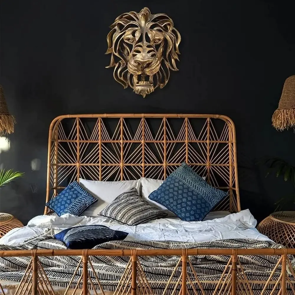 Gold Hollow Lion Head Statue Lion Head Shape Powerful Symbolism Lion Head Wall Mounted Resin Art Large Lion Head Sculpture
