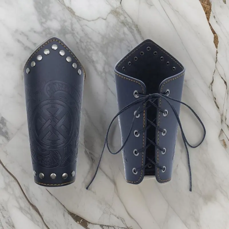 652F 1pc/1pair Vintage PU Leather Wrist Bracers with Embossed Pattern Perfect Suitable for Male Female in Historical Activity