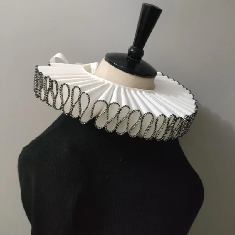 652F Medieval Victorian Ruffled False Collar with Black Trim for Adults Halloween Party Wear Renaissances Cosplay Neck Ruff