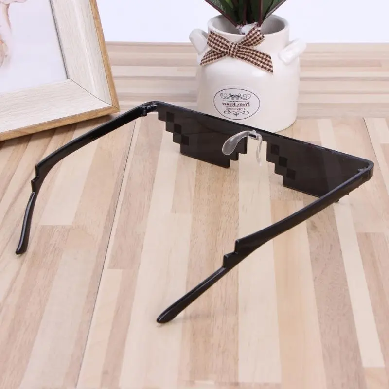 Novelty Sunglasses Pixelated Men Women Brand Party Eyeglasses  Vintage Eyewear Unisex Gift Toy Glasses for Teens