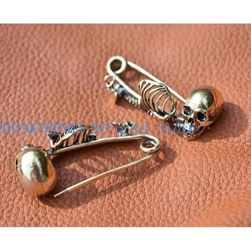 39BB Vintage Brooch RolePlay Party Skull Pin Halloween Party Costume Brooch Hat Badge