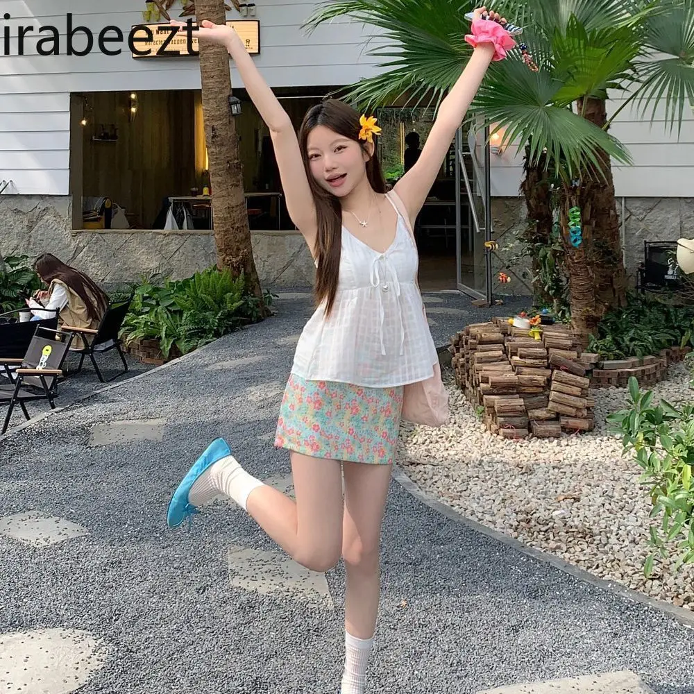 Sweet White Halter Vest 2025 Summer New Waist Collection Floral Fresh Skirt Two-piece Simple Jupe Femme Chic Et Élégant