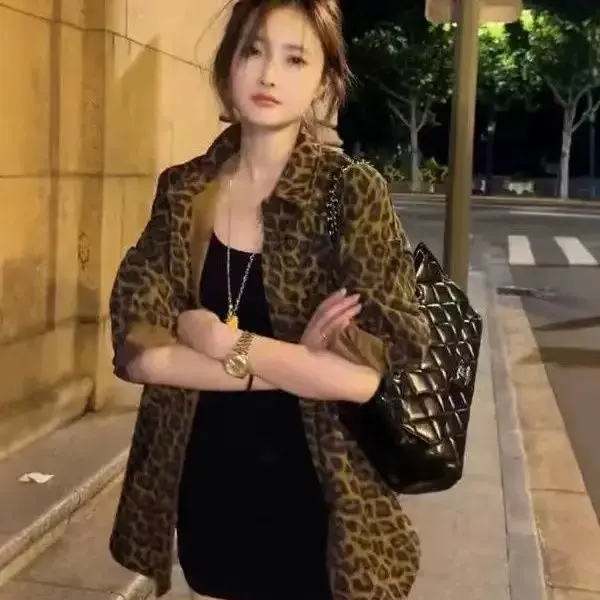 2024 Autumn New Leopard-print Coat Women's American Retro Casual Loose Silhouette Jacket Design Feeling Niche Top