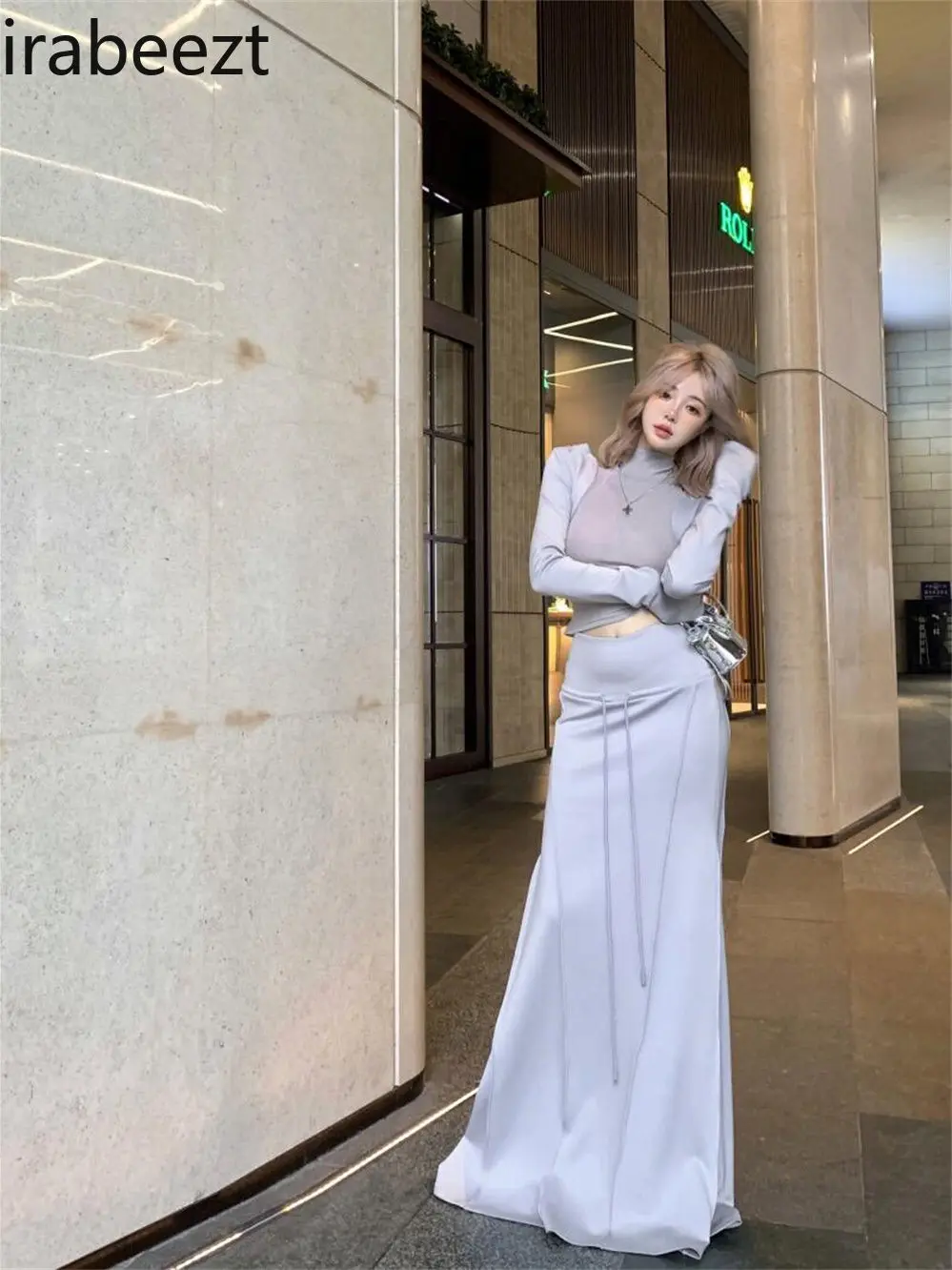 Korean Version of Niche Design Sense Short Hooded Cardigan Vest High Fanny Pack Hip Skirt Autumn New Three-piece Set Women