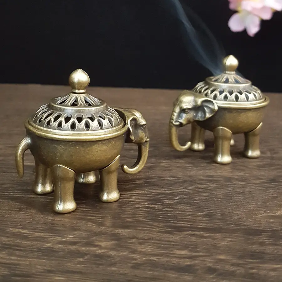 1pc Exquisite and compact hollow out elephant four legged incense burner indoor stove board desktop home decoration
