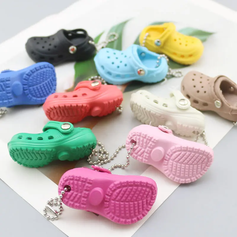 1pcs Creative Simulation Mini EVA Hole Shoes Keychain Pendants Colorful Croc Shoe Charms for DIY Car Key Bag School Bag Backpack