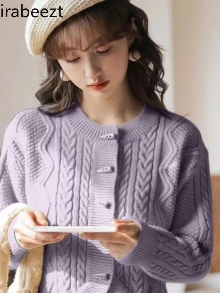 Horn Buckle Twist Sweater Cardigan Woman Spring and Autumn 2024 New Elegant Short Korean Version of Retro Jacket