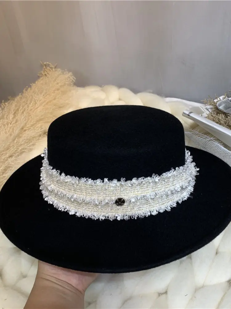 French Black Woolen Top Hat Female Autumn-winter British Socialite Retro Wide Brim Temperament Fascinators for Women Elegant