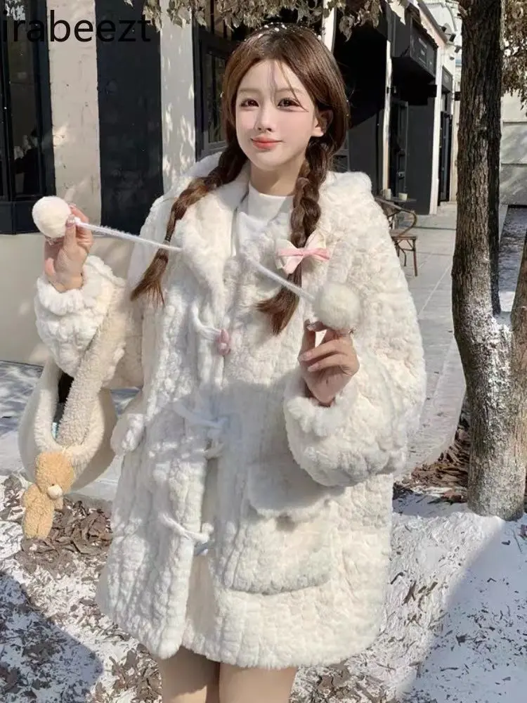 Soft and Waxy Hooded Lamb Wool Coat for Woman 2024 Winter Imitation Fur Horn Button Elegant Style Fur Top Jacket Women