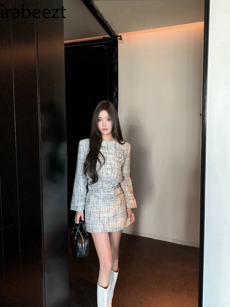 Black and White Plaid Elegant Camellia Brooch Long Sleeve Chain Waist Slimming Dress Robe Demoiselle D Honneur Femme Courte