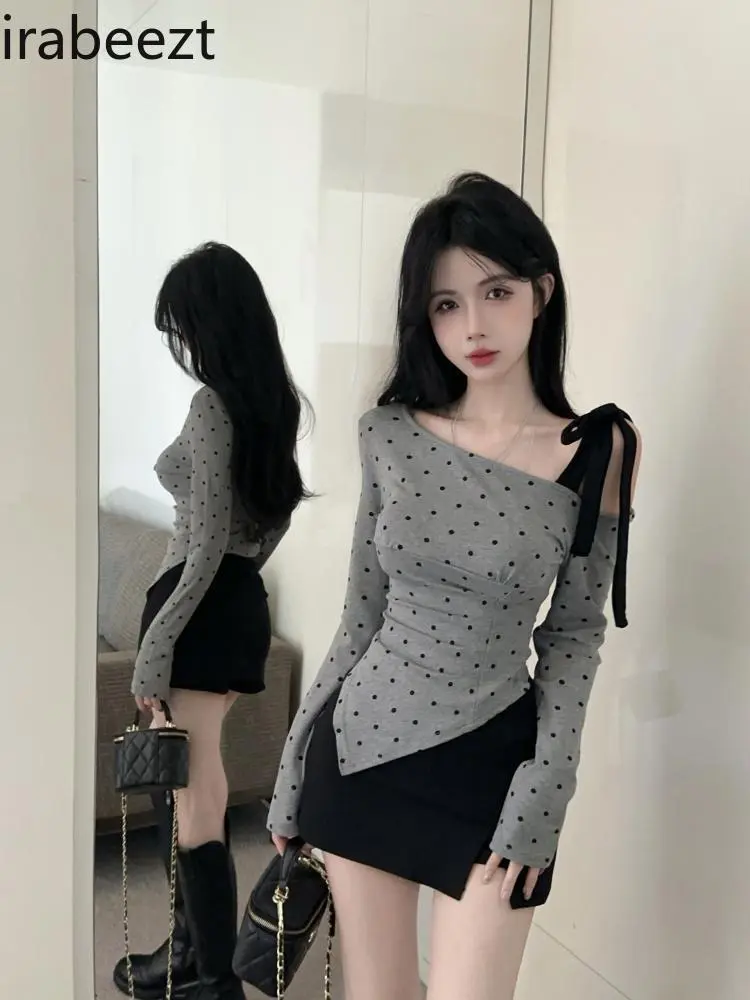 One-shoulder Irregular Polka-dot Long-sleeved T-shirt for Women in Autumn Sexy Hottie Off-shoulder Top Bottoming Shirt Inner Top