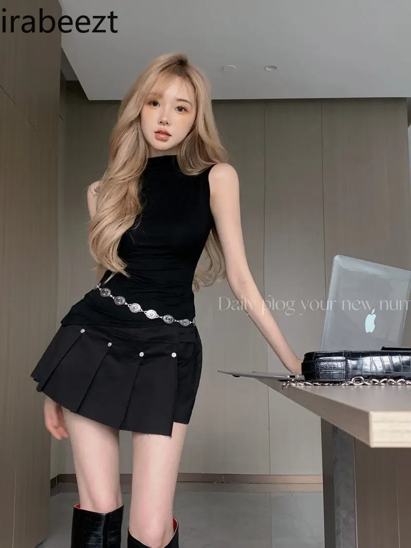 Hot Girl Slimming Design Niche Pleated Vest Irregular Mini Pleated Skirt Pants Fashion New Style Conjuntos Feminino Elegante