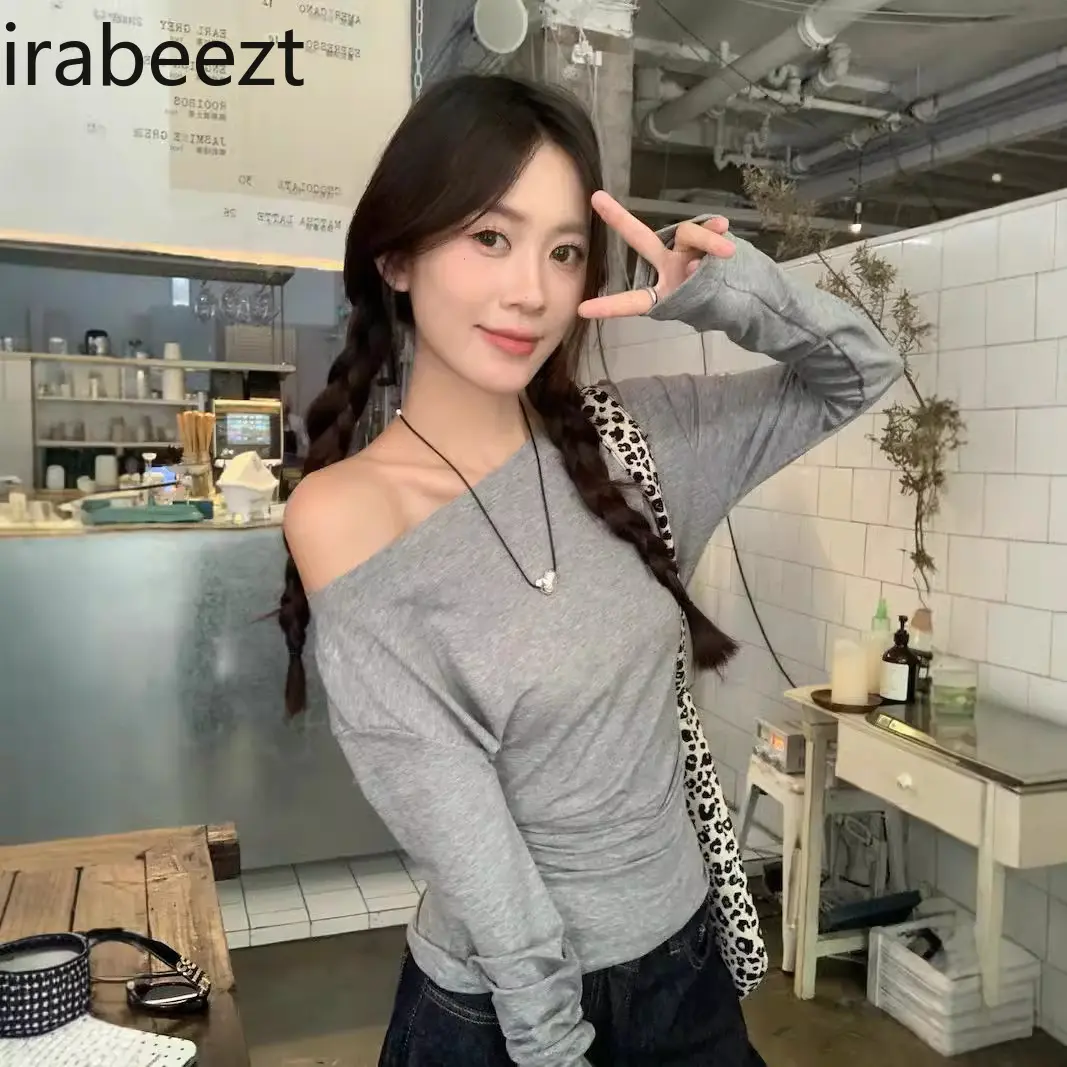Hot Girl's Off-shoulder Design Irregular Long-sleeved T-shirt for Women Early Autumn Wear Slim-fitting Bottoming Shirt Top