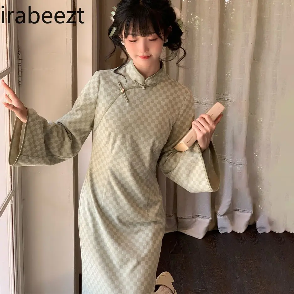 Chinese Style Daily Stand Collar Long Sleeve Dress Autumn and Winter Suit Cat Embroidered Vest Improved Cheongsam