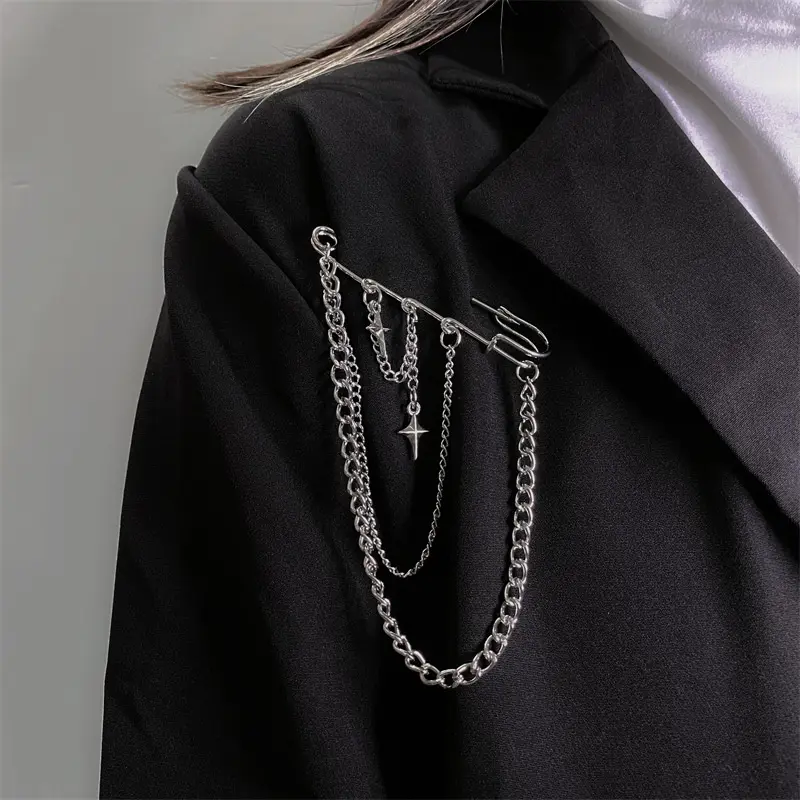 Metal Chain Star Pendant Brooch For Women Men Suit Decoration Tassel Pin Cloth Jewelry Accessories Fashion Pins