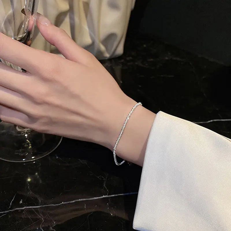 New Fashion Silver Colour Sparkling Bracelet Exquisite Simple Women Adjustable Bangle Fine Jewelry Accessories