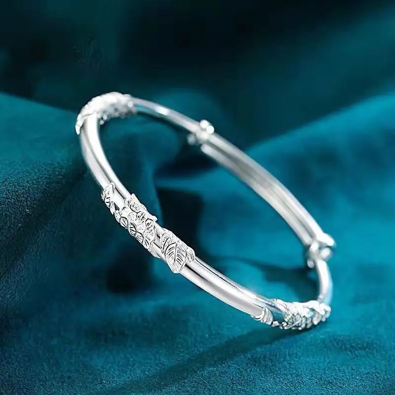 Silver Women's Full-blown Flowers Bracelet Delicate And Light Luxury Open Adjustable Solid Jewelry