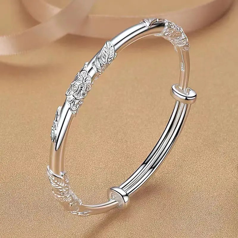 Silver Women's Full-blown Flowers Bracelet Delicate And Light Luxury Open Adjustable Solid Jewelry