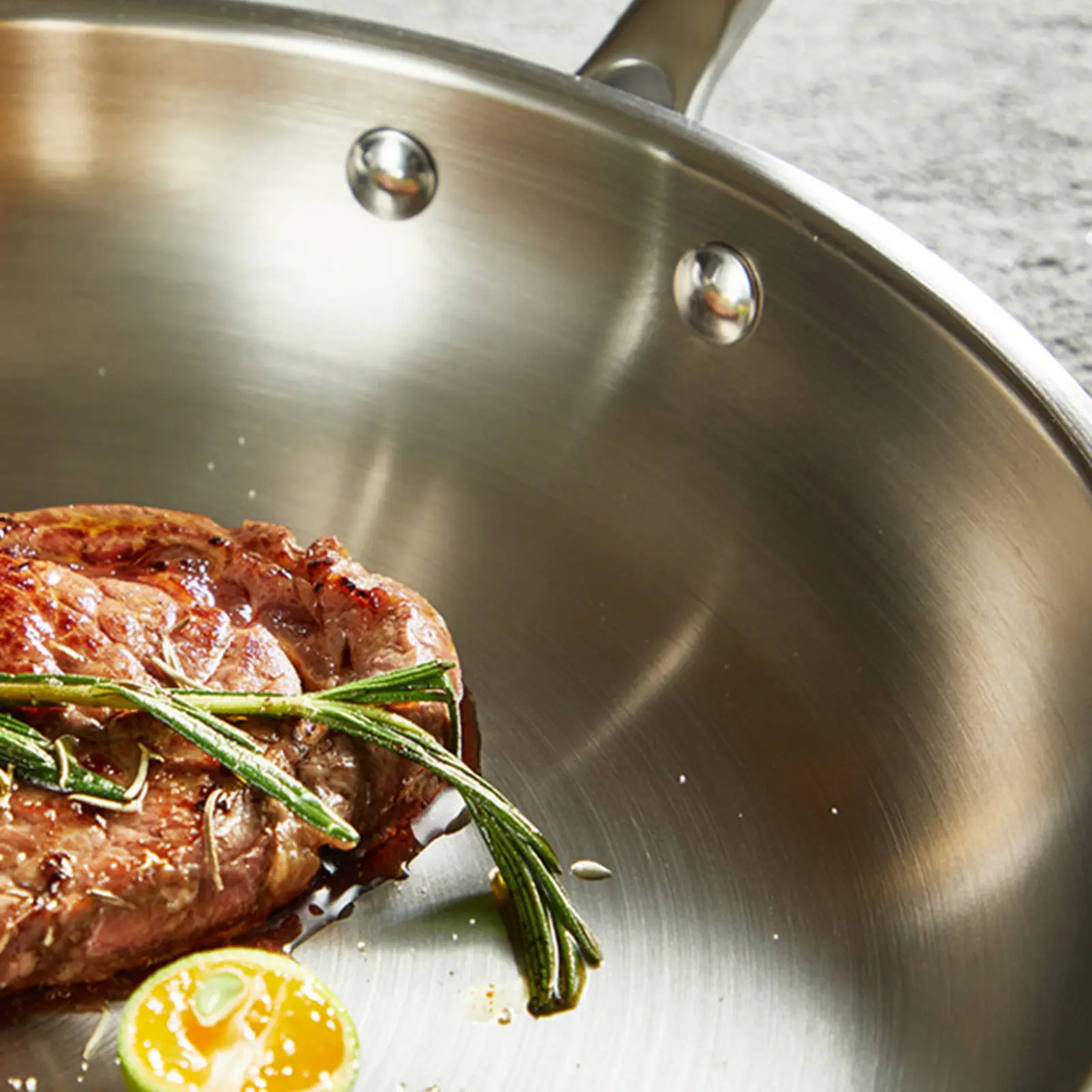Cooking Pan Stainless Steel Frying Pan Non Stick Kitchen Skillet with Handle Thickened Suitable for All Stove Kitchen Frying Pan