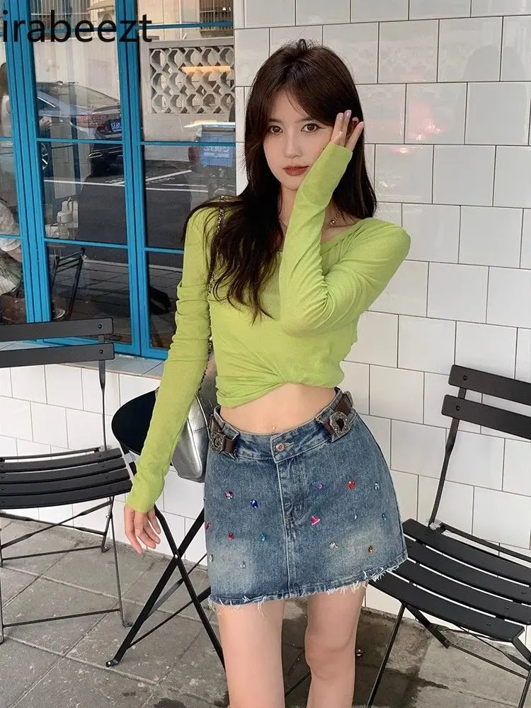High Waist Denim Mini Skirt Women's Retro Rhinestone Embellished Stretch Fitted A-Line Short Skirt with Raw Hem Anti-Peek Casual