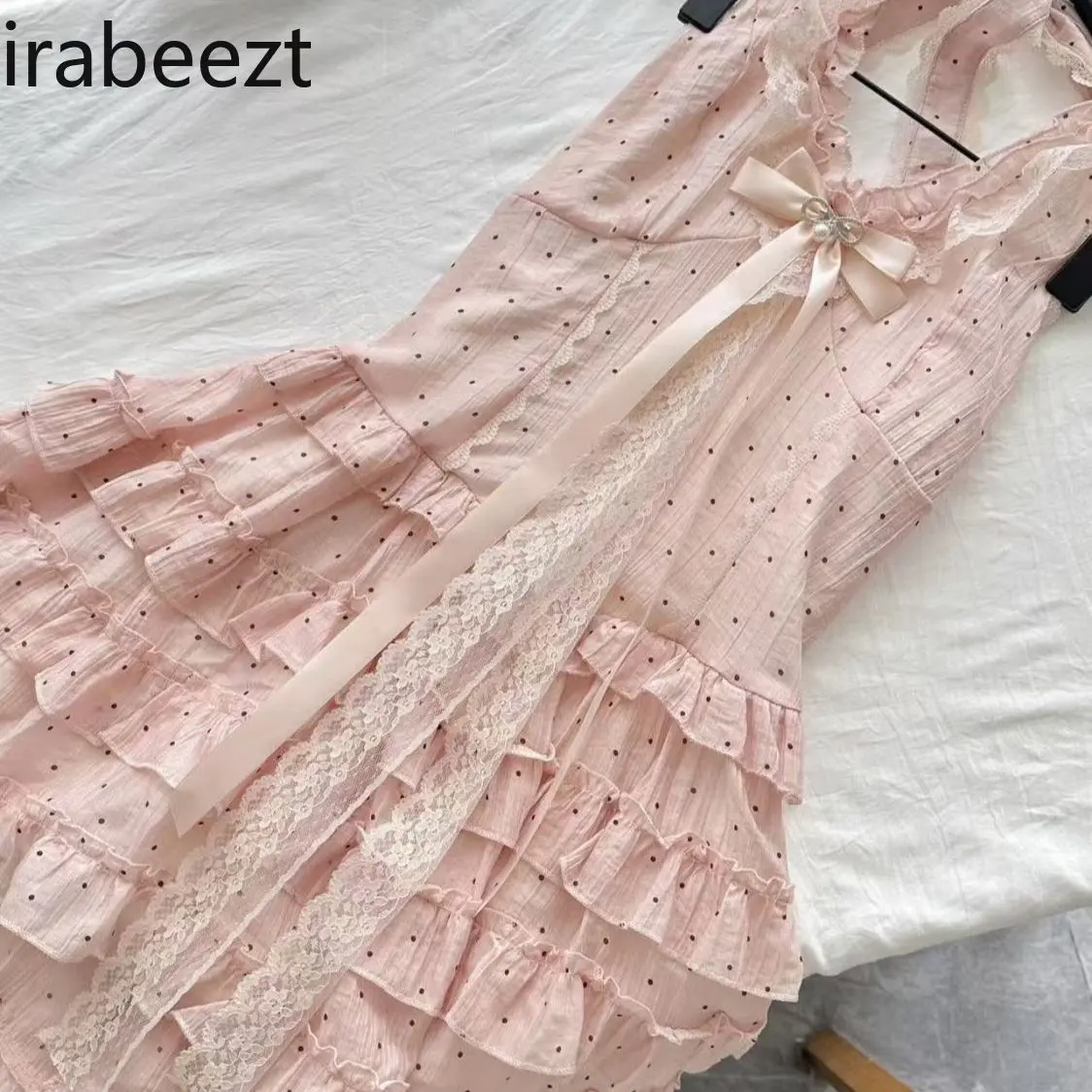 French Style Gentle Pink Polka Dot Halter Neck Dress for Women Spring and Summer New Waist Slimming Chic Beautiful Short Dress