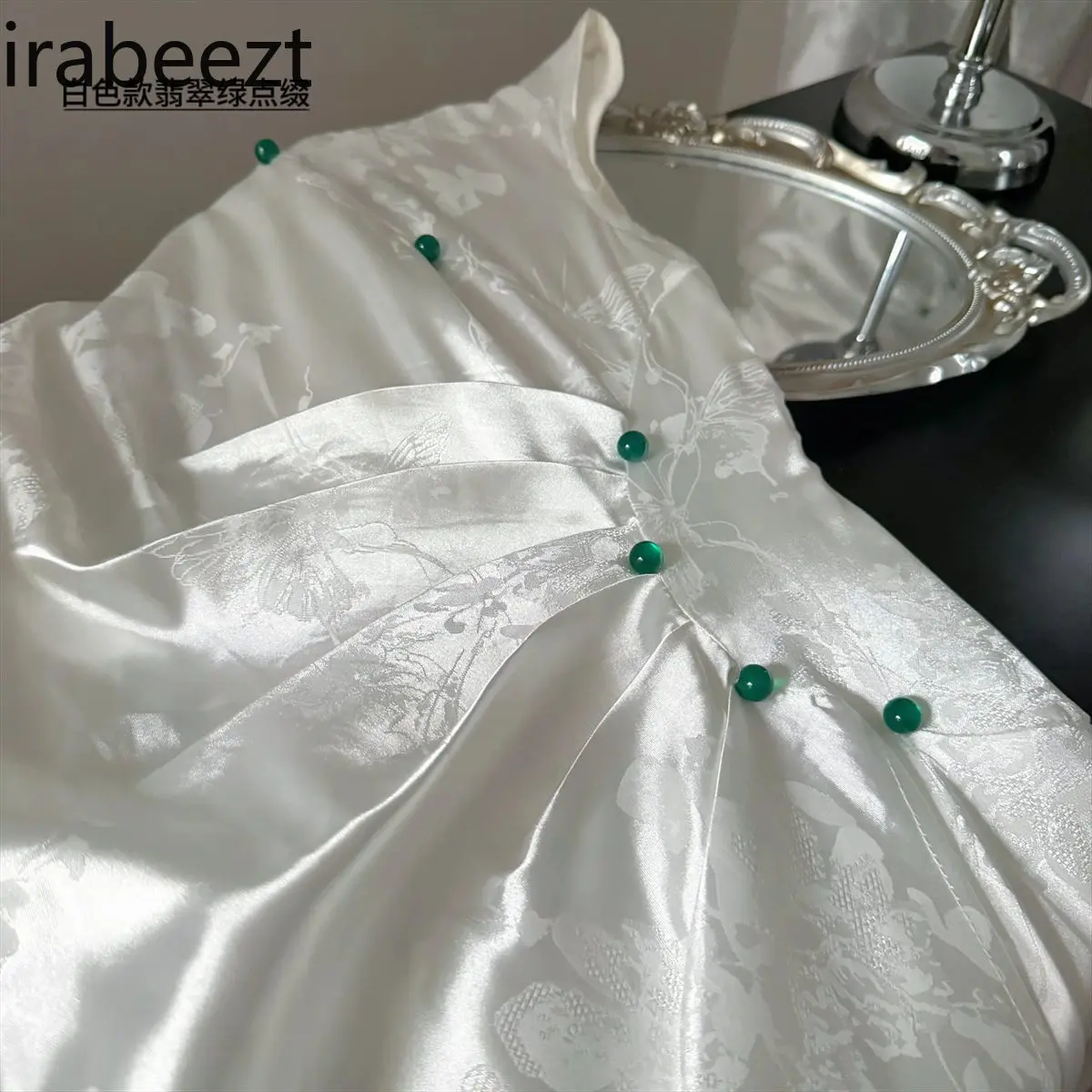 Luxury New Chinese Style High-End Jacquard Embroidery Long Sleeveless Dress with Side Slit Elegant Modified Cheongsam Gown