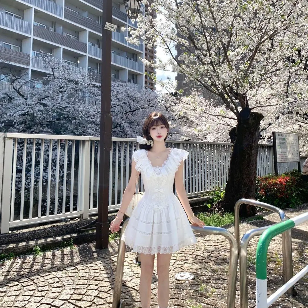 2025 New French A-Line White Robe Women's Short Sleeve Flutter Princess Waist Flare Summer Casual Elegant Mini Dress