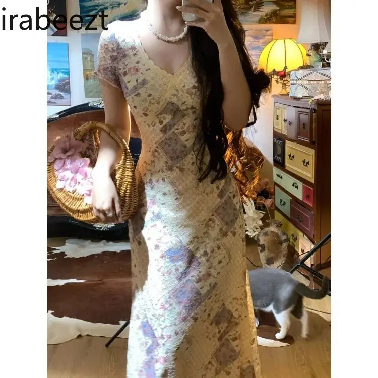 Plus Size Summer Short Sleeve V-neck Lace Dress with Fitted Waist Slimming Long Gown Elegant Resort Style for Women