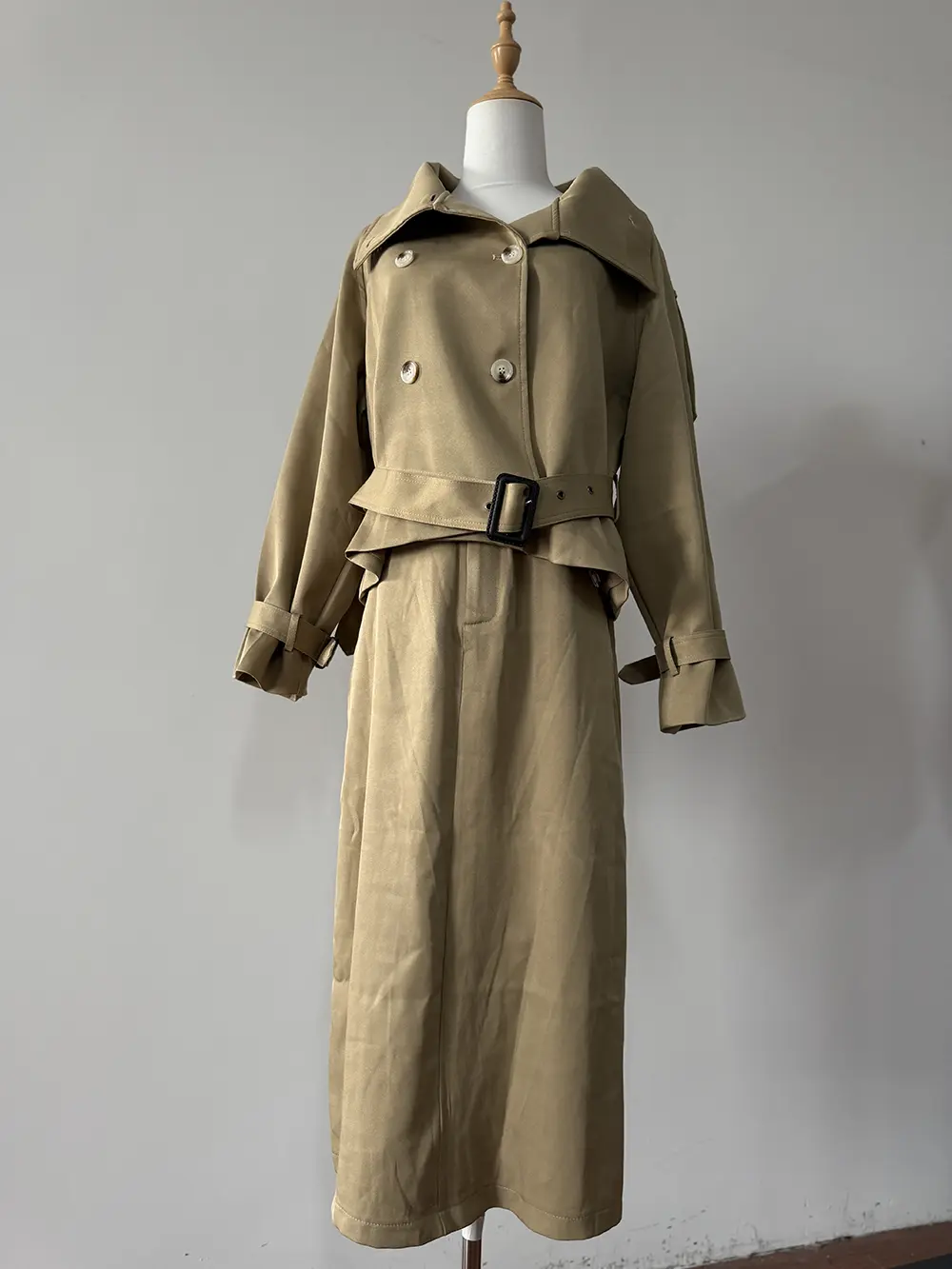2025 New Fashion Suit Temperament Niche Design Coffee Color Trench Coat High Waist Half Skirt Two-piece Set Blazer Sets