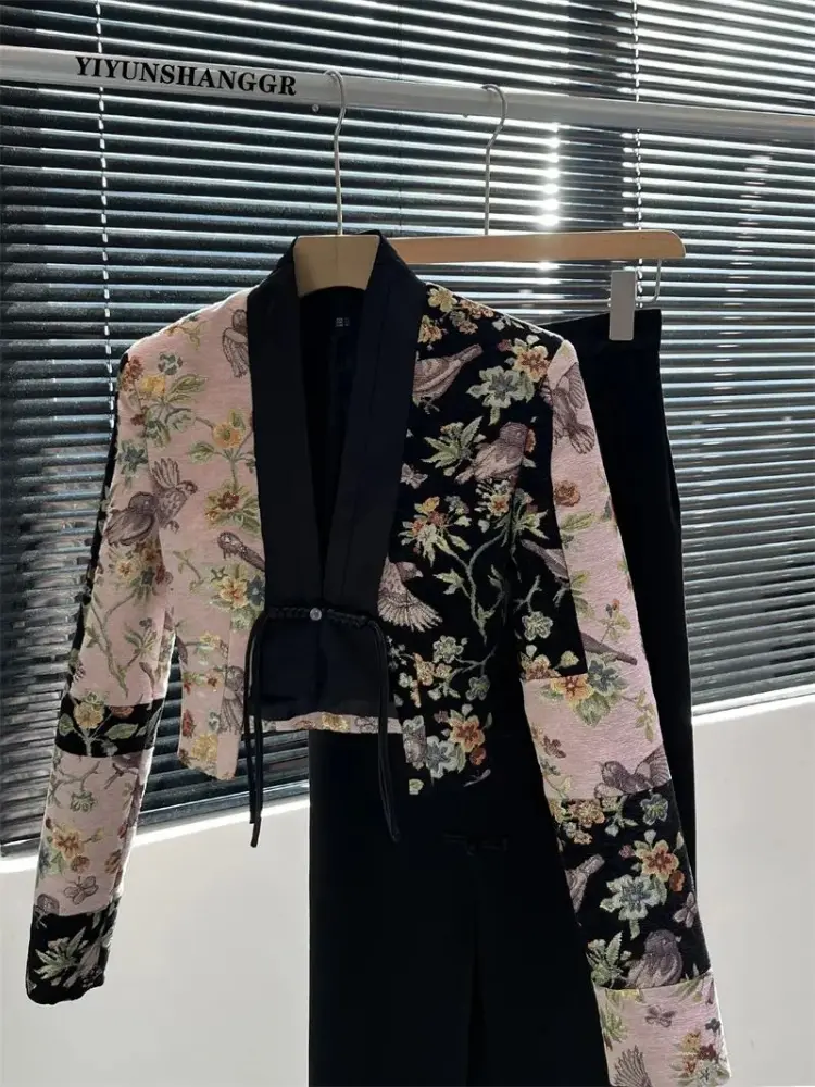 High-grade Retro Light Luxury Hanfu Jacquard Short Jacket Horse Face Skirt Set Western Style Two-piece Suit Autumn and Winter