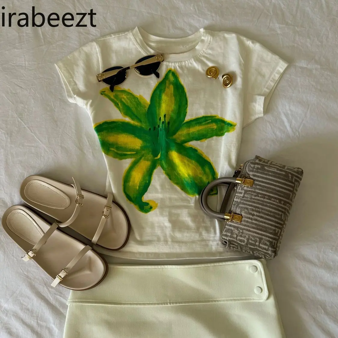 2025 Original Light Yellow Round Neck Waist Short-sleeved T-shirt for Women in Summer Vintage Vintage Wear Retro Tops