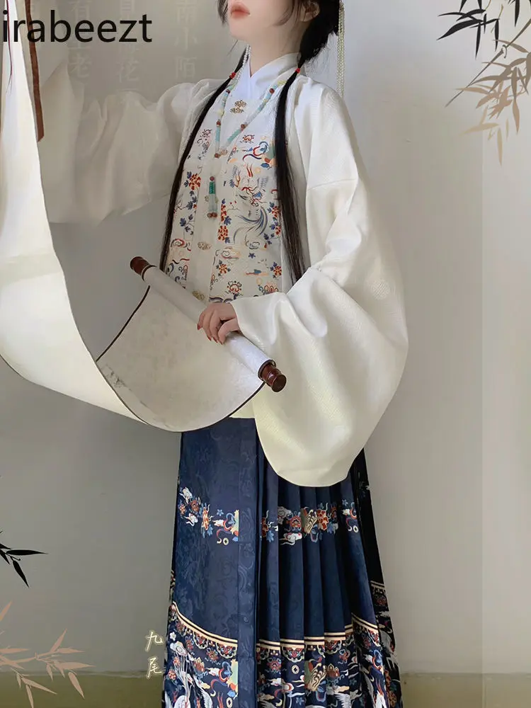 Ming Dynasty Hanfu Women Jacquard Square Collar Short Jacket Pipa Sleeve Horse Skirt Autumn and Winter Chinese Clothes