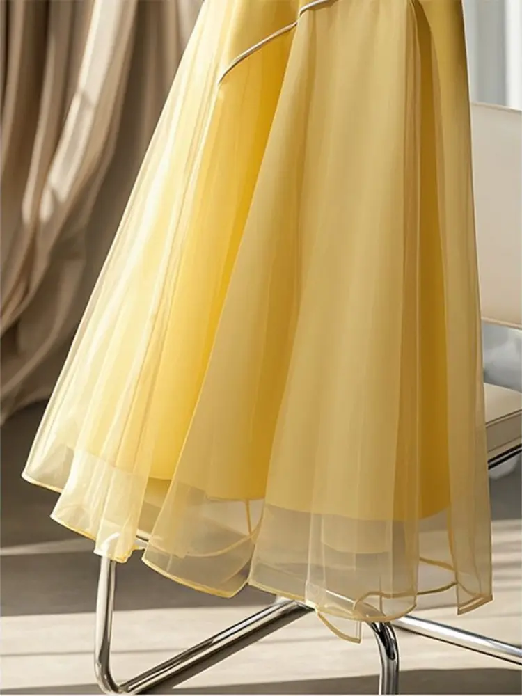 French High-end Super Good-looking High-waisted Slim A-line Umbrella Skirt Dopamine Yellow Skirt for Women Autumn
