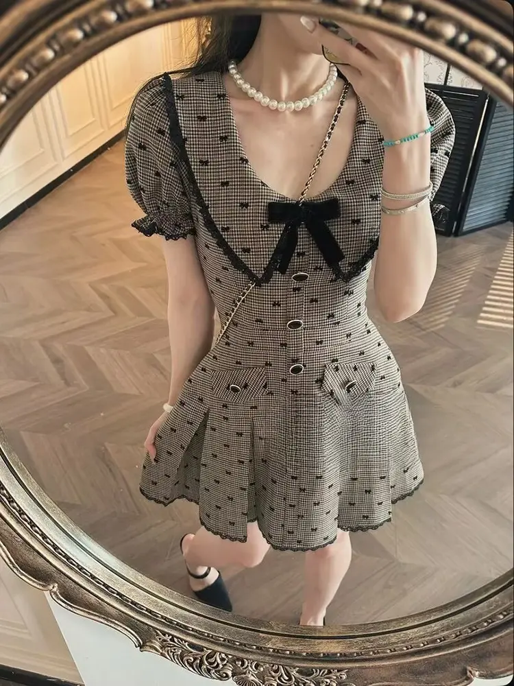 Doll Collar Pink Sweet Dress for Women Stylish Age-reducing Waist Diamond French Puff Sleeve Summer Clothing for Women