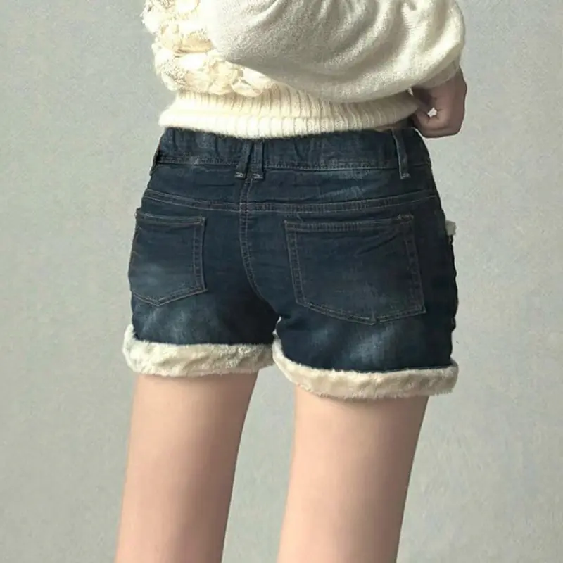 Rockmore Fur Patchwork Women's Short Jeans Distressed Low Waist Luxury Mini Denim Shorts 2025 Summer Fashion