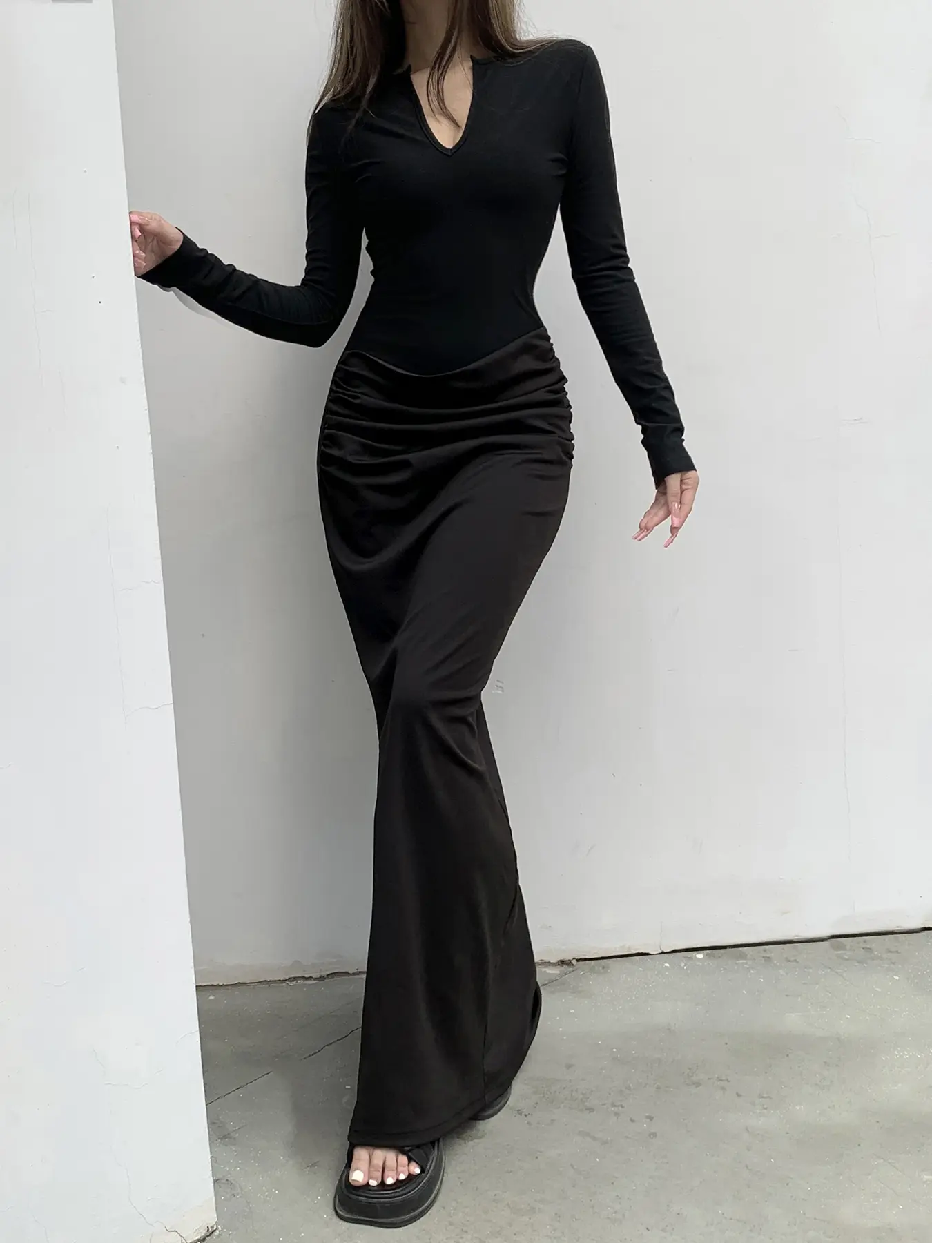 Rockmore Chic Sexy Black Solid Pleated Dress Women Elegant Long Sleeve V-neck Slim Evening Dress Y2k Aesthetic All Match Clothes