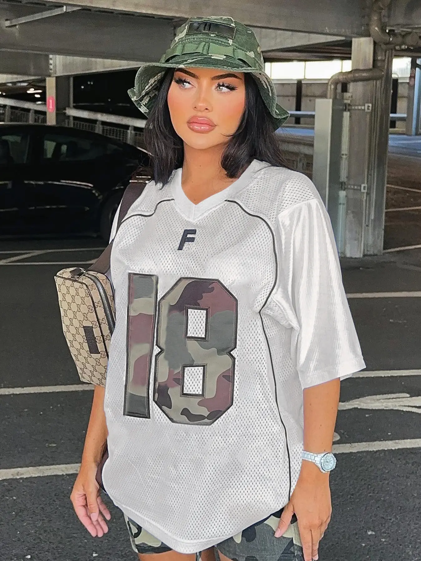 Rockmore Women's Camo No.18 Letter Print Contrast Binding Drop Shoulder Tee Street Hollow Out V Neck Half Sleeve T-shirt Summer