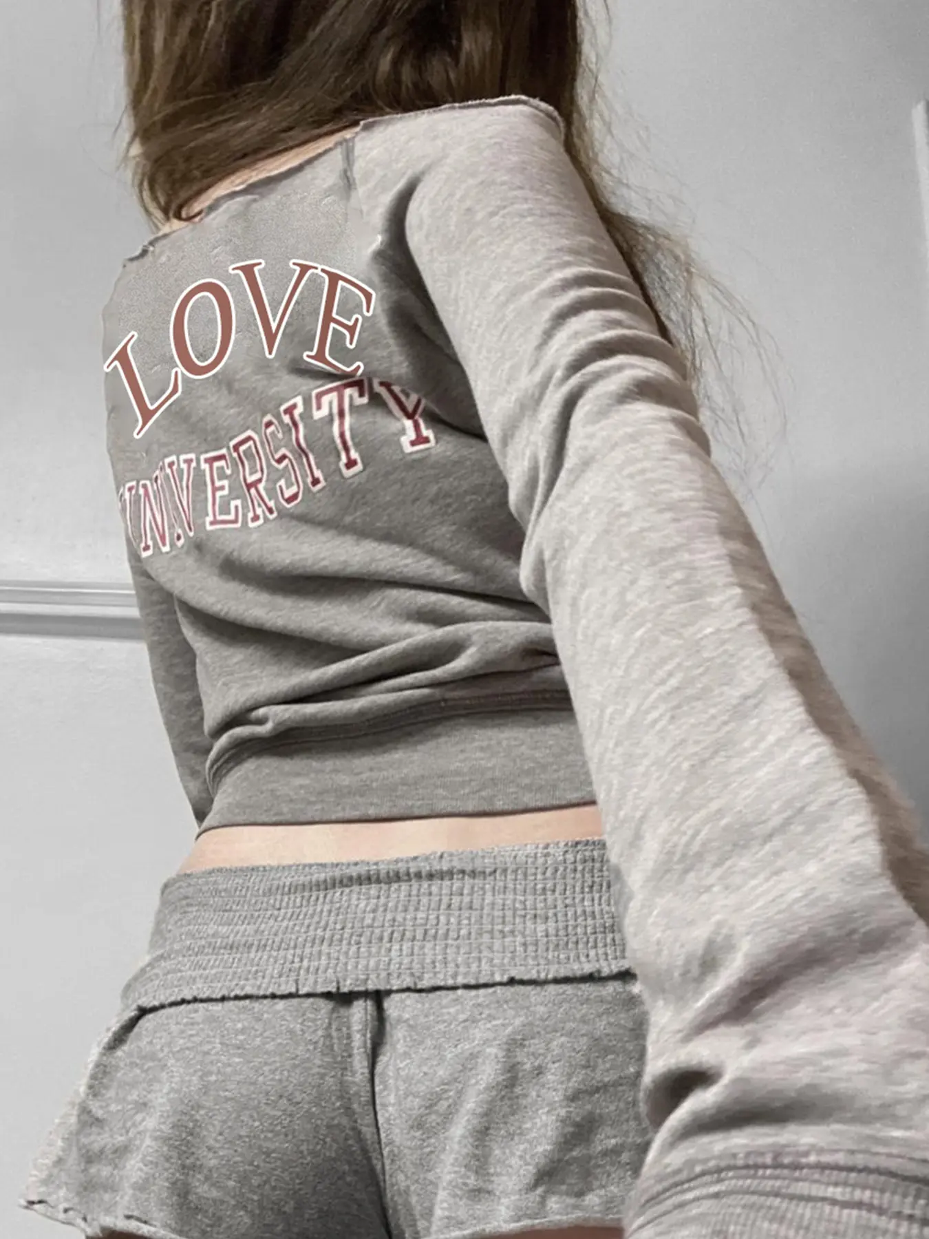 Rockmore Gray Off-shoulder Printed Long Sleeve T-shirts Harajuku Korean Vintage 90s All-match Chic Women Tops Y2K Clothes Autumn
