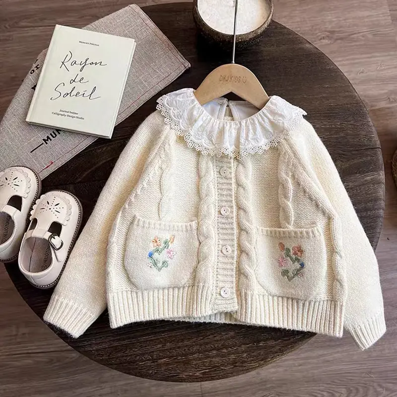 New Autumn Baby Sweater Cardigan Winter Baby Girls Knitted Sweaters Jacket Embroidery Flower Toddlers Cotton Knitted Cardigan