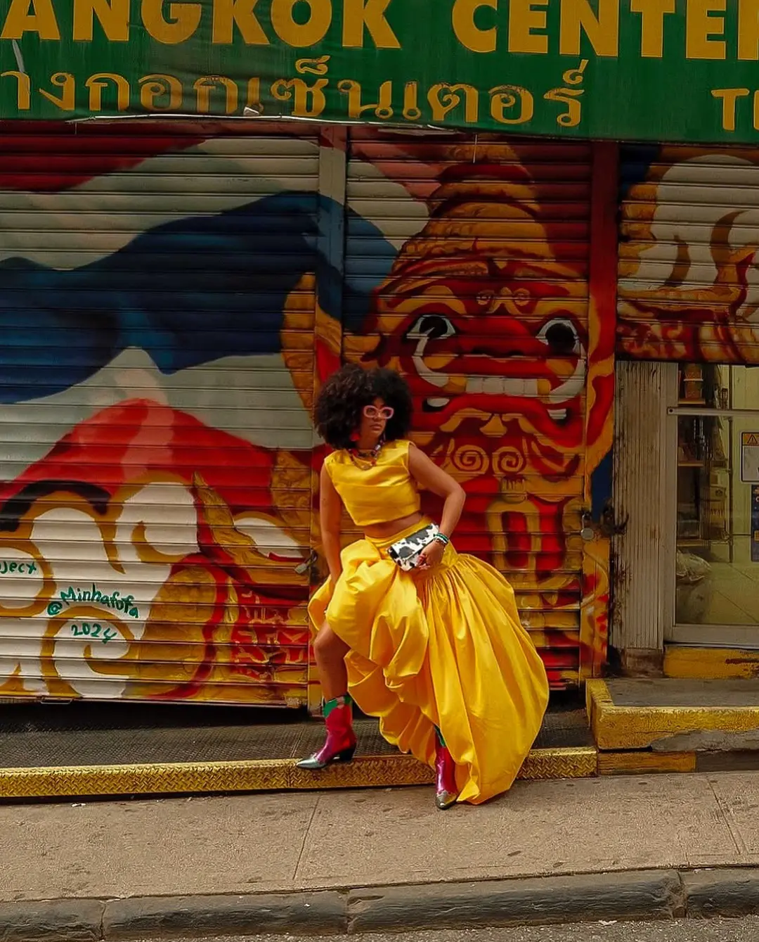 Aso Ebi Women's High Waist Pleated Satin Skirt with Pockets Fashionable Yellow Midi Skirt for Party and Evening Wear Comfortable