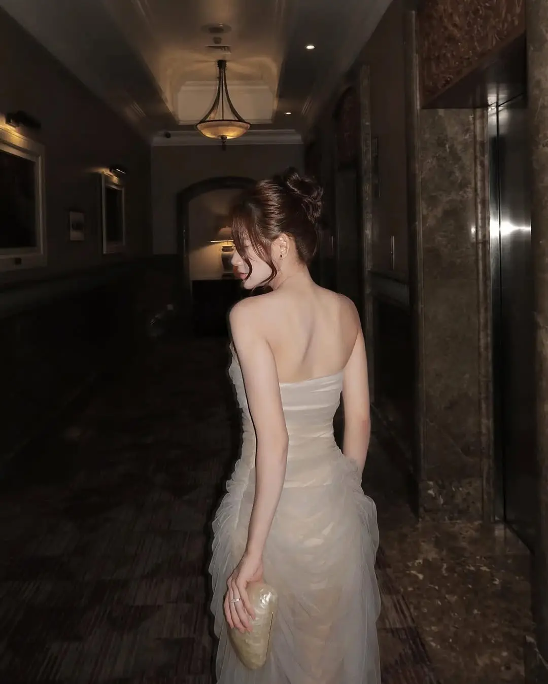 Elegant Tulle Strapless Maxi Dress with Asymmetric Hemline and High Slit French Robe de Soirée Abito da Sera Spanish Vestido