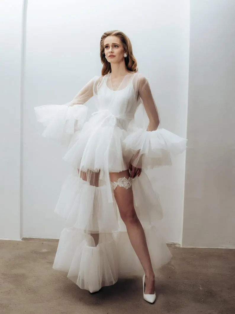 Women's Tulle Dress with Layered Skirt and Puffy Sleeves White Wedding Party Gown Soft Fabric Long Formal Evening Dress