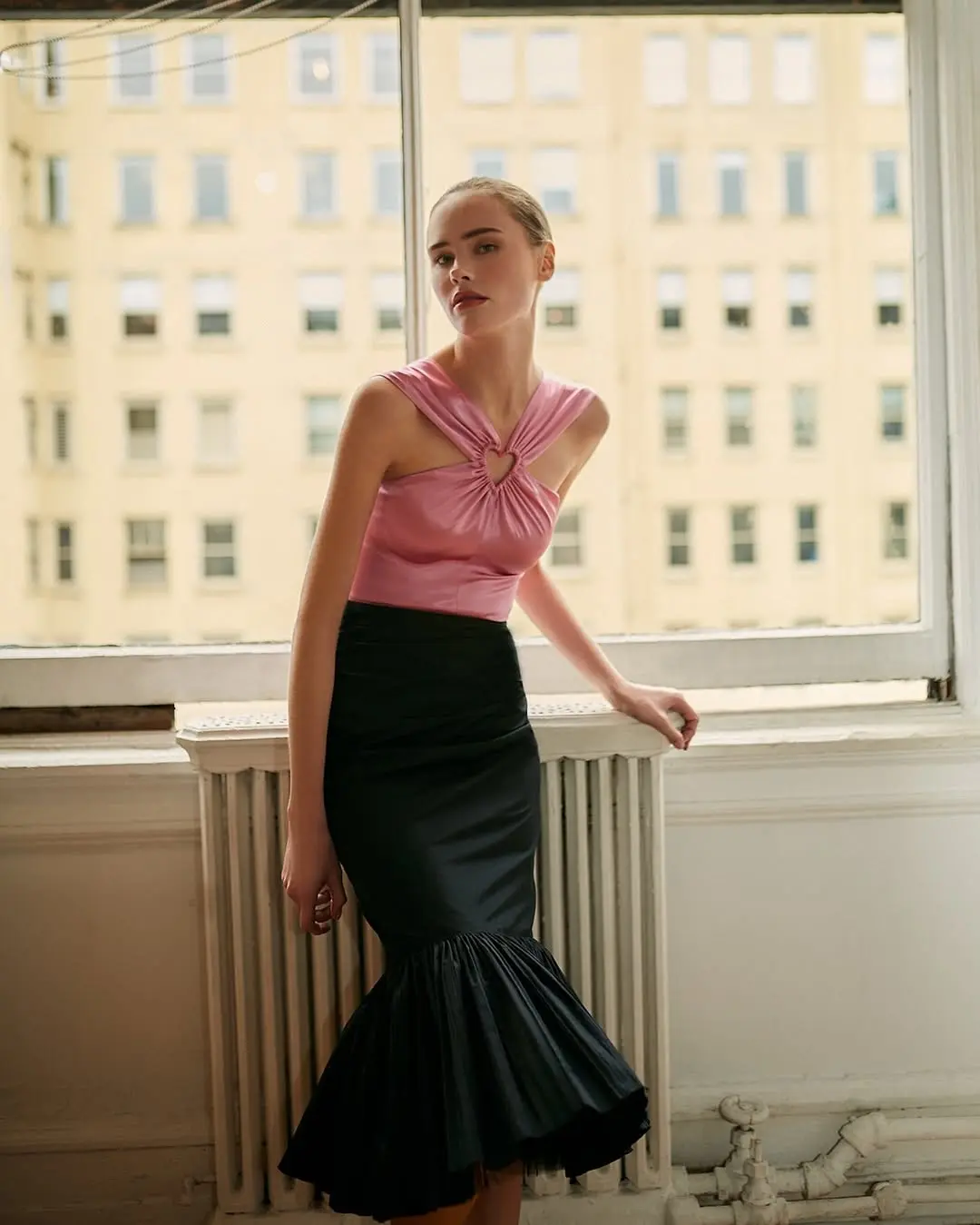 Women's High Waist Mermaid Skirt in Soft Polyester Fabric with Pleated Hem Design for Formal Occasions and Daily Wear Slim Prom