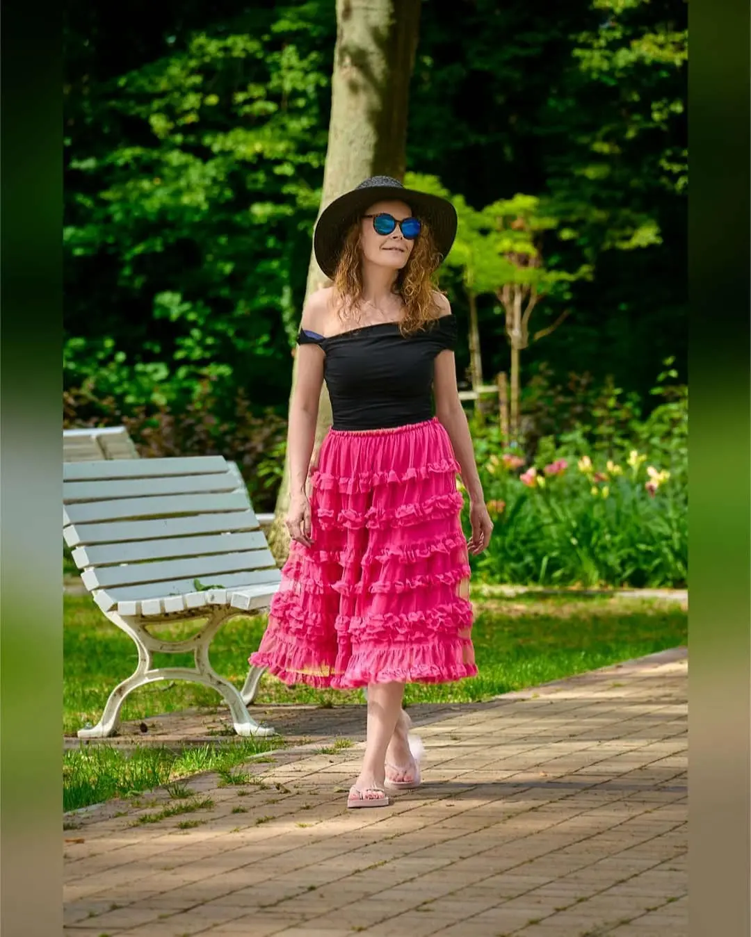 Elastic Waist Multi-layered Tulle Skirt Fashion Knee-length Women's Tulle Skirt Hot Pink Pleats Cake Skirt Customized