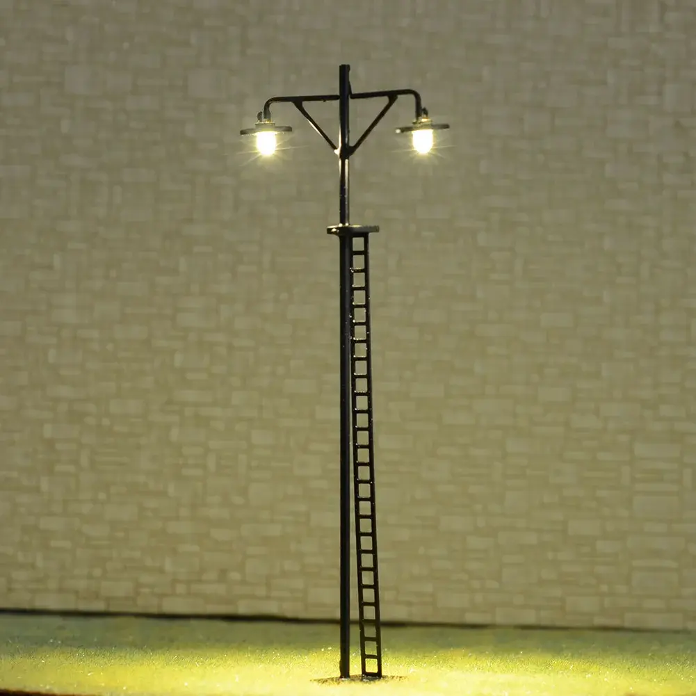 4 X HO Scale LED Yard Light Model Train Railroad Street Station Lamp Post Wall Lamp Scenery Decoration Architecture Building