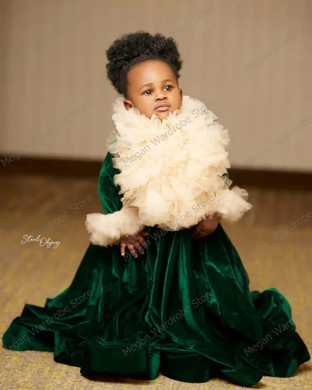Chic Hunter Green Long Sleeve Velvet Dresses Mother And Daughter A-Line Christmas Party Gowns Ruffles Pleated Edge Long Dress