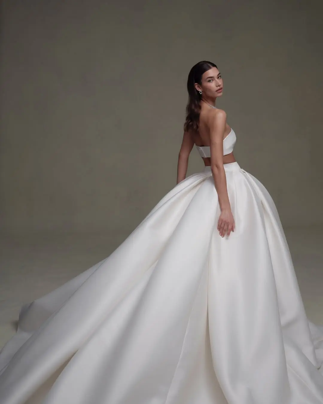 White Satin A Line Skirt High Waist Pleated Skirt for Women Formal Party Skirt Fashion Design Skirt Bridal Wedding Satin Skirts