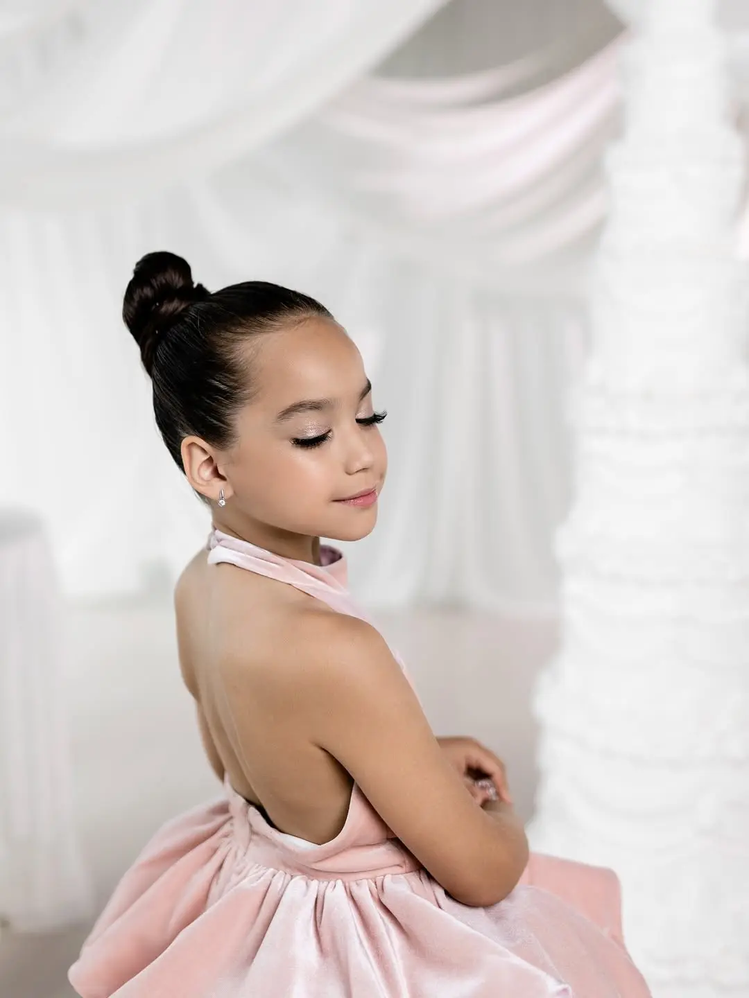Girls Pink Velvet Flower Girl Dress with White Tulle Skirt for Wedding Party Special Occasion Children Clothing
